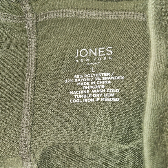 Jones New York Sport Capri Large New w/Tag Green Soft & Lightweight w/Pockets - Picture 3 of 8